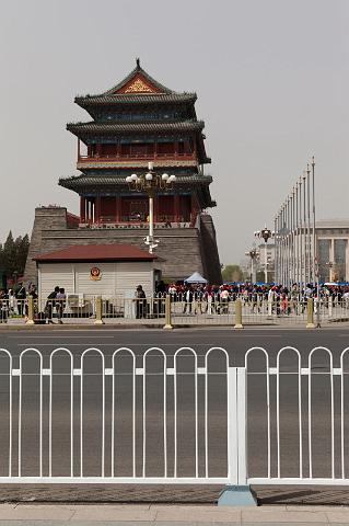 010 Beijing, tiananmen plein.jpg